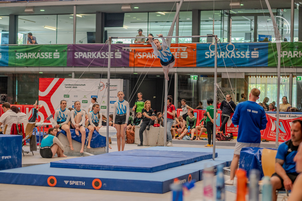 DSC_8689 | "Fussifoto.com – Ihr Ansprechpartner für hochwertige Fotografie! Entdecken Sie kreative Bilder und professionelle Dienstleistungen. Kontaktieren Sie uns für Ihre Projekte!"