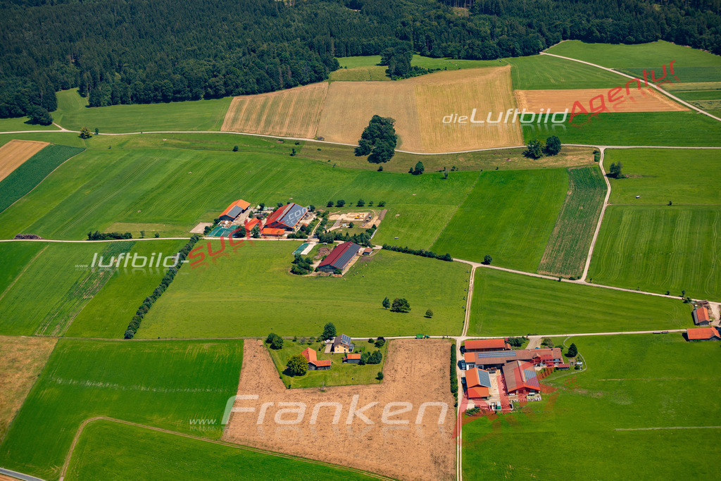 muensing-immobilie-luftbild-4549-jahr-2024 | Das Luftbild zeigt :  Münsing - Die Luftaufnahme wurde 2024 vom UL-Flugzeug aus erstellt ( keine Drohne ) - Hochauflösende Luftaufnahme - Für grossformatige Ausdrucke geeignet. Die Geschenkidee !Mit Lizenz und Bildrechte bestellbar