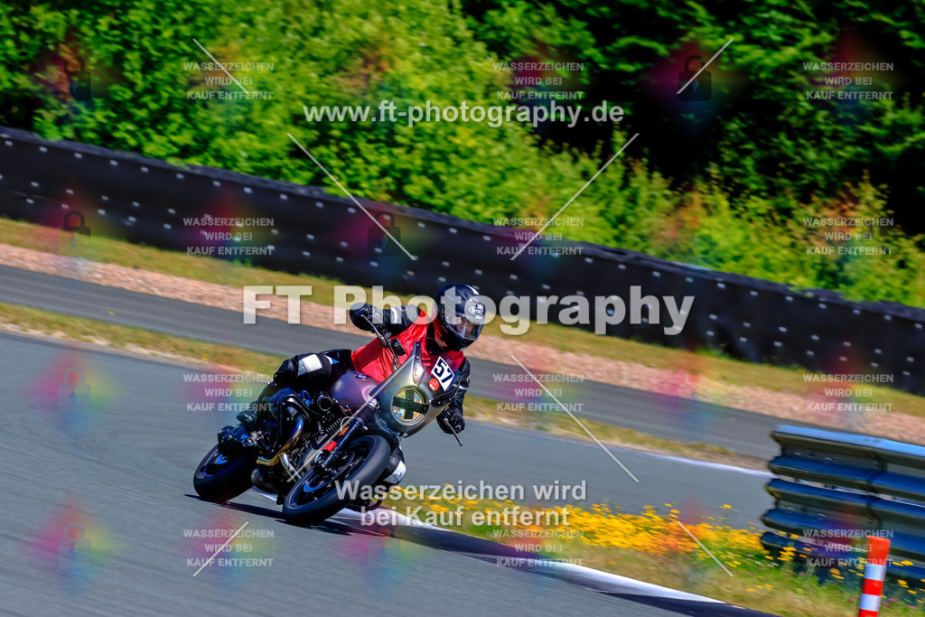 _TCM6412 | Hier findet Ihr Bilder von Touristenfahrten auf der Nürburgring Nordschleife oder von anderen Veranstaltungen die ich besucht habe. Viel Spass beim Durch Schauen 