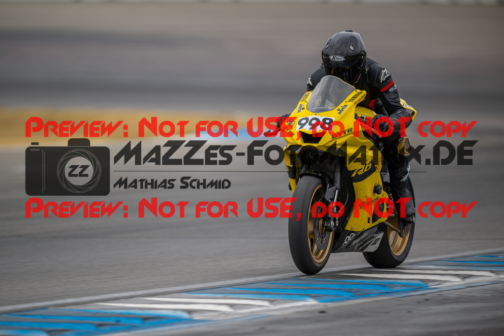 MaZZes-Fotomatrix-20260809-575453 | R1