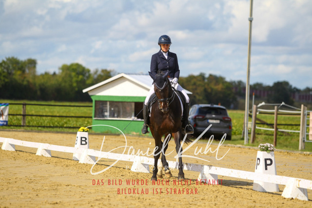 DKP44244 | Turniersportfotografie; Pferdefotografie; Dressurfotografie