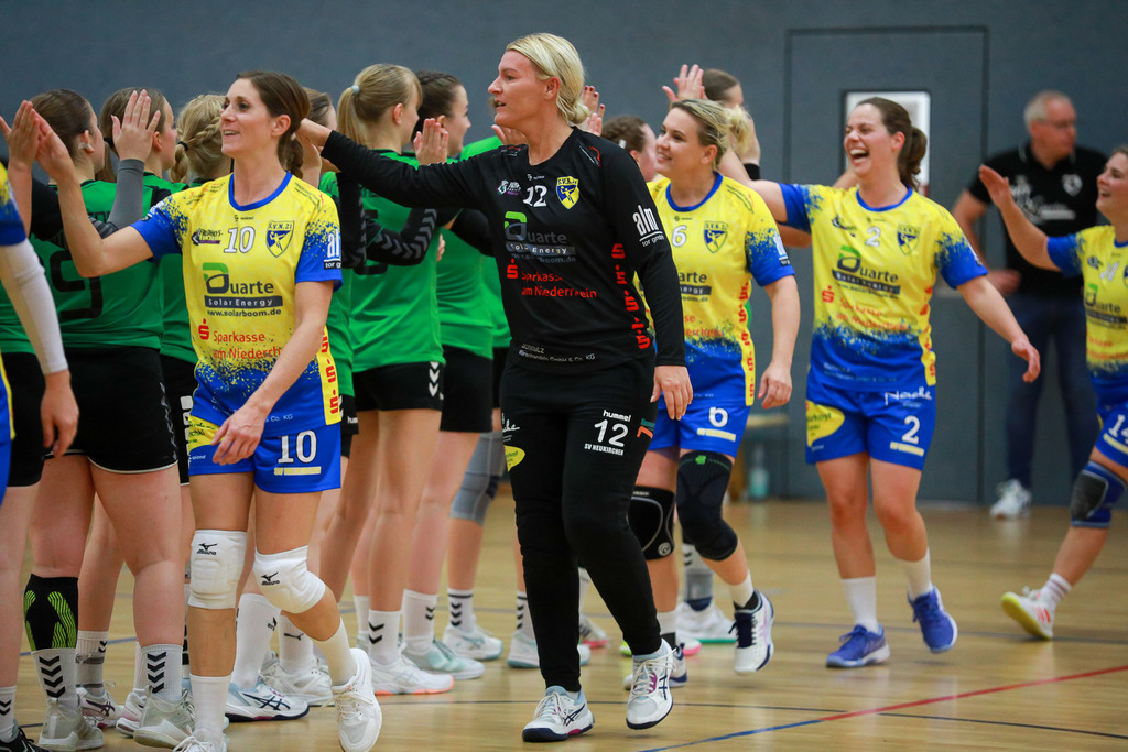 HcTvRhedeII_SvNeukirchen_150924_024 | Bildergalerie von Sport-Ereignissen aber auch von weiteren spannenden Dingen - nicht nur vom Niederrhein. In Anlehnung an den bekannten Spruch von Hanns Dieter Hüsch heißt das Motto: "Niederrhein ist überall".  - Realisiert mit Pictrs.com