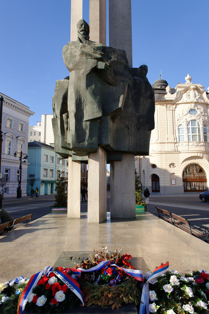 Ludovit Stur Denkmal | Bratislava, Slowakei - March 03, 2012: Ludovit Stur Denkmal. - Realisiert mit Pictrs.com