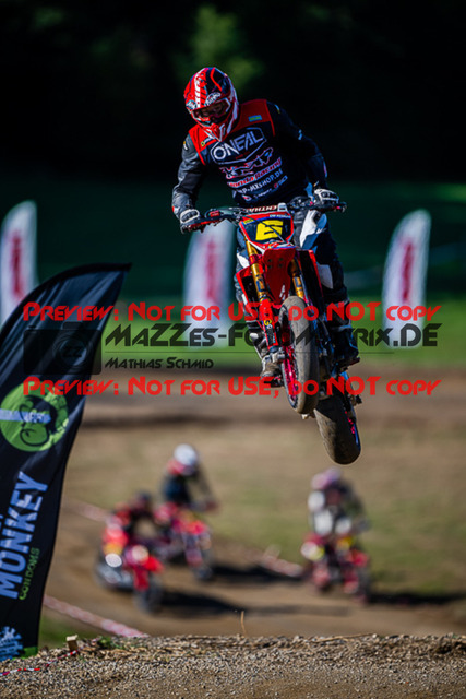 MaZZes_FotoMatrix_220903_0147 | S2