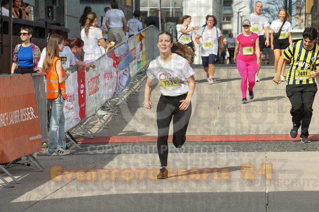 250920_1351_EX1_6894 | Sportfotografie im Rhein-Sieg Kreis, Köln, Bonn, NRW, Rheinland Pfalz, Hessen, etc. Unser Tätigkeitsfeld umfasst den Laufsport vom Volkslauf über den Marathon, Duathlon, Triathon bis zum Ultralauf wie Kölnpfad Ultra oder Schindertrail.