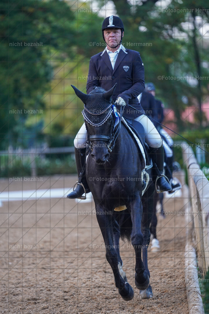 20221007-FAH00673 | Diessen am Ammersee, 2022, Dressur- und Springturnier, Reitsportbilder, Turnierfotografen Bayern, Pferdefotografen, Fotoagentur Herrmann, Turnierbilder