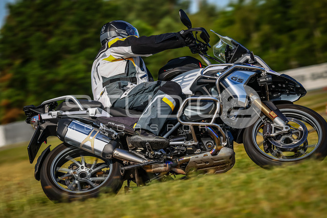0888-260530DCB-033_888 | Deine Full-Service-Agentur für ✔️Videoproduktionen und ✔️Motorsportfotografie Jetzt Angebot anfragen!