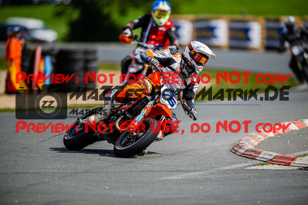 MaZZes_FotoMatrix_220904_9727 | UE40