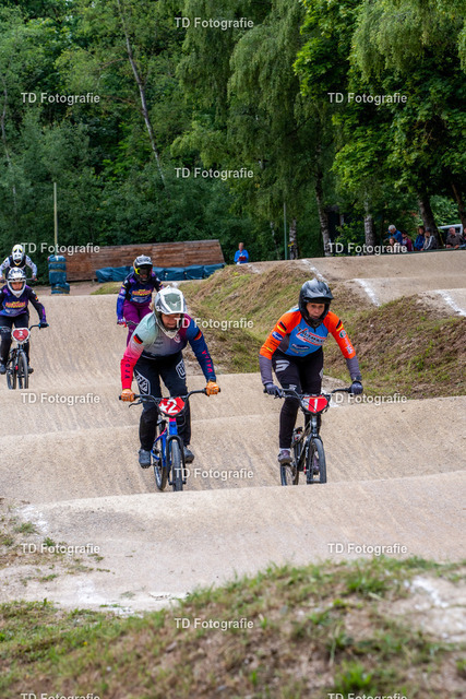 BayBMX2026-05429 | Fotogalerie von Thomas Dettweiler mit Eventbildern und lizenzfreien Fotos. Perfekt als Wandbild, für Büro, Website oder private Nutzung. - Realisiert mit Pictrs.com