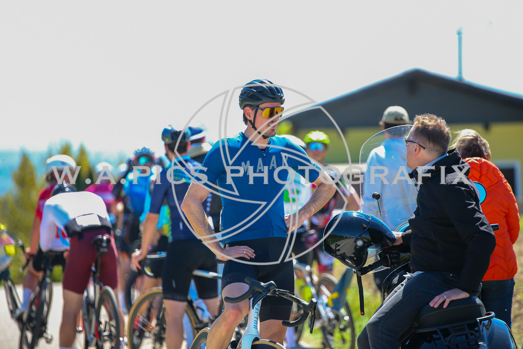 ..... | Wels, 23.04.2026, Kirschblüten Radrennen 2026 , Image shows: Photo: Wapics / Willdoner Andreas
