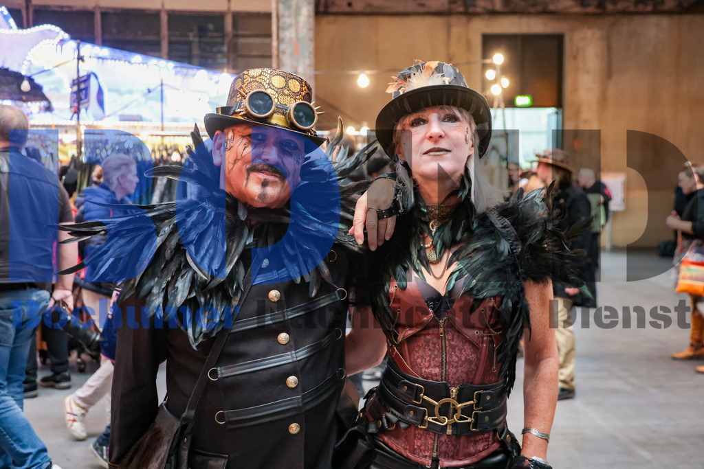 Historischer Jahrmarkt in der Jahrhunderthalle - Steampunk {date} -  | {headline}



(Foto: Sebastian Sendlak / BOND)

 - Realisiert mit Pictrs.com