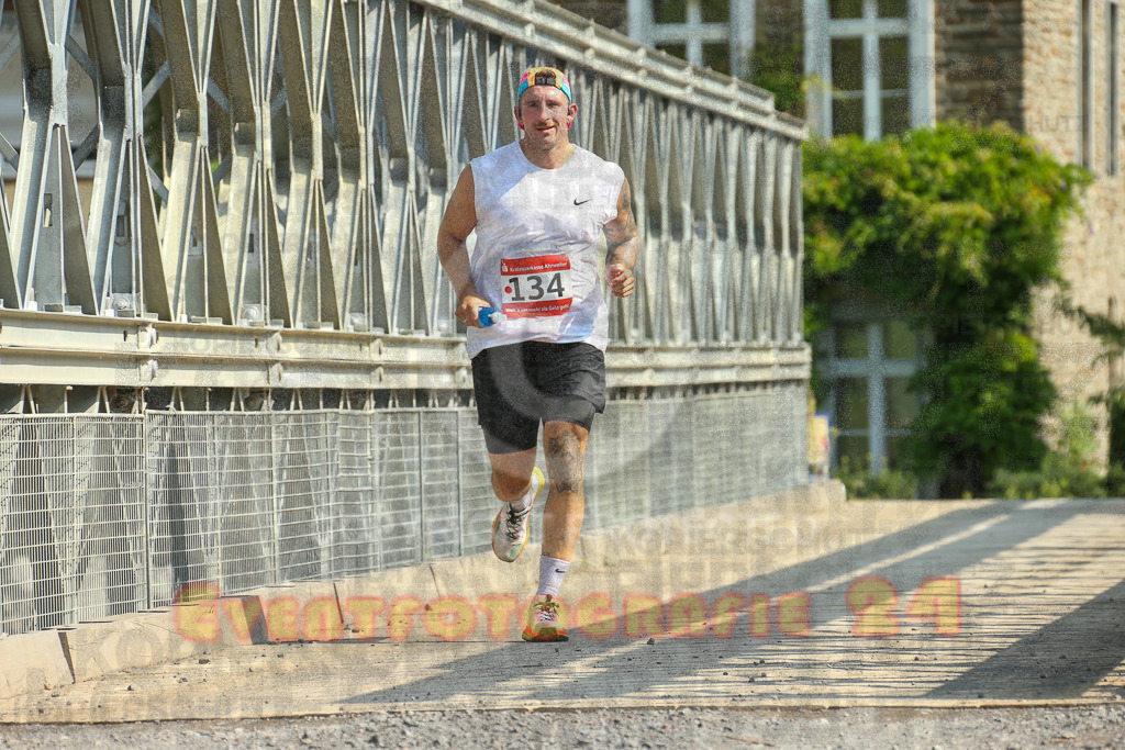 240831_1201_EX1_8318 | Sportfotografie im Rhein-Sieg Kreis, Köln, Bonn, NRW, Rheinland Pfalz, Hessen, etc. Unser Tätigkeitsfeld umfasst den Laufsport vom Volkslauf über den Marathon, Duathlon, Triathon bis zum Ultralauf wie Kölnpfad Ultra oder Schindertrail.