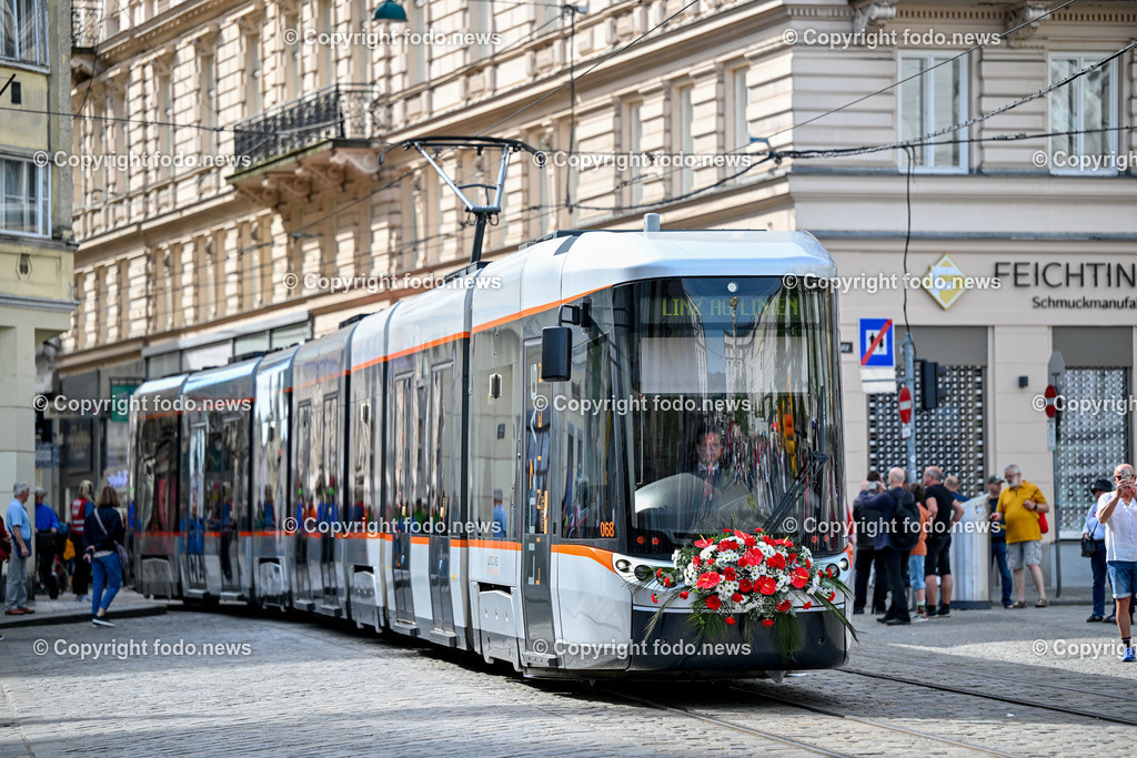 Hauptplatz Linz_ 1. Mai Umzug 2024_ 01.05.2024-25 | 01.05.2024, Hauptplatz Linz, AUT, Hauptplatz Linz, im Bild 1. Mai Umzug 2024 Linz Hauptplatz, SPOE 