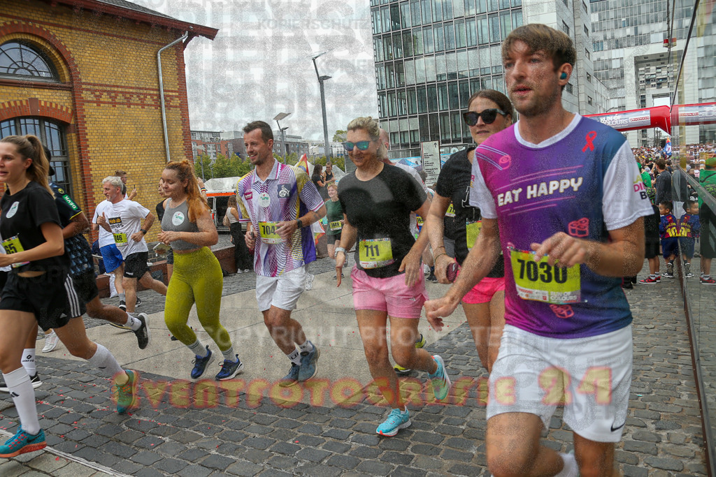 250920_1300_EX1_3763 | Sportfotografie im Rhein-Sieg Kreis, Köln, Bonn, NRW, Rheinland Pfalz, Hessen, etc. Unser Tätigkeitsfeld umfasst den Laufsport vom Volkslauf über den Marathon, Duathlon, Triathon bis zum Ultralauf wie Kölnpfad Ultra oder Schindertrail.