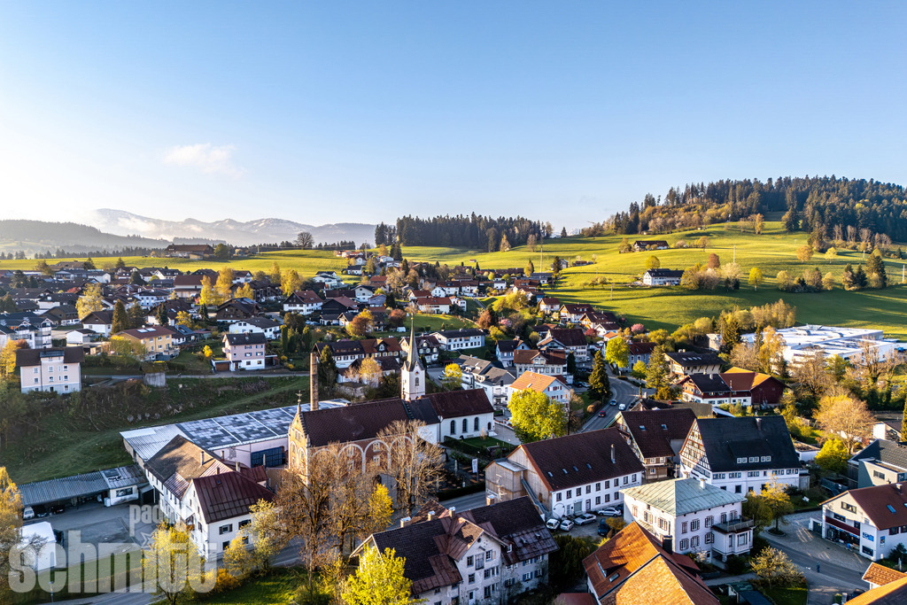 PS-Simmerberg-2026-01 | Entdecke die größte Bildgalerie der Region mit Fotografien aus dem Allgäu, der Bodenseeregion, Oberschwaben, dem Donautal und der Schwäbischen Alb. Landschaften, Luftaufnahmen und Reisefotografie als Wandbild und Fotokunst. - Realisiert mit Pictrs.com