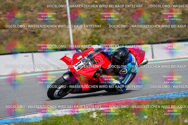 2026_05_01_PBK_15231_LRX | Sportfotografie; SlowMotion; Video; Rennstrecke; Hafeneger; Speer; Racing; RSE; BMW; CBO; Trackday; Motorsportarena; Hockenheimring; Brno; Most; Barcelona; Valencia
