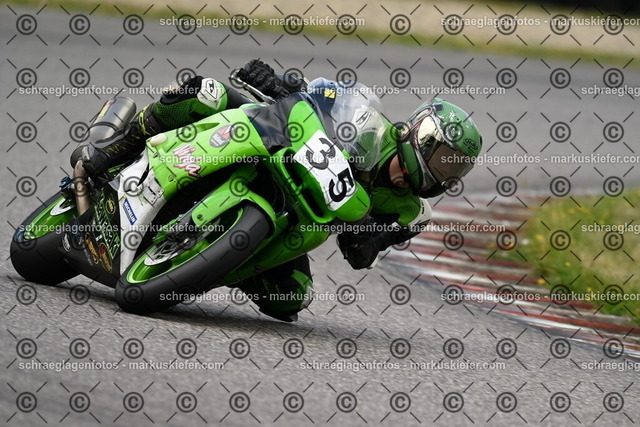 25bt02-1048 | markuskiefer.com - Realisiert mit Pictrs.com