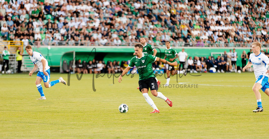 DFB-Pokal 2025/2026, 1. Runde: SC Preußen Münster - Hertha BSC Berlin | Münster, 18.08.2025: DFB-Pokal 2025/2026, 1. Runde, SC Preußen Münster gegen Hertha BSC Berlin im LVM-Preußenstadion in Münster.(Foto: sportfotografie.ms | Markus Paletta) - Realisiert mit Pictrs.com