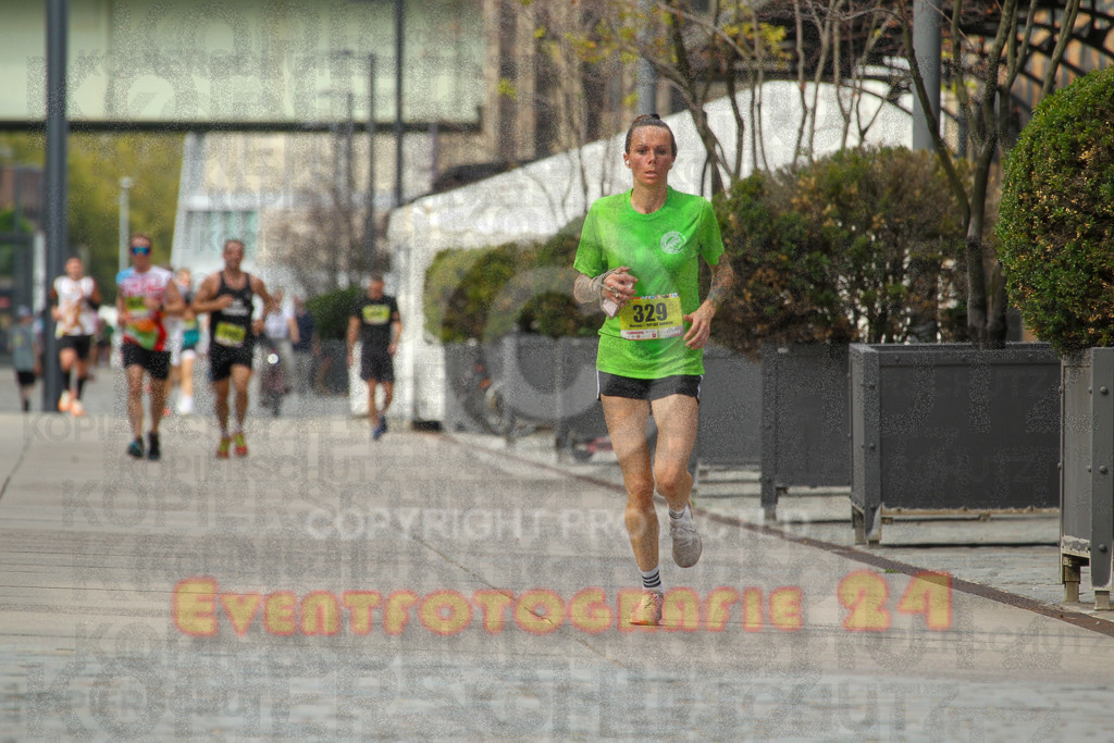 250920_1515_EV4_8309 | Sportfotografie im Rhein-Sieg Kreis, Köln, Bonn, NRW, Rheinland Pfalz, Hessen, etc. Unser Tätigkeitsfeld umfasst den Laufsport vom Volkslauf über den Marathon, Duathlon, Triathon bis zum Ultralauf wie Kölnpfad Ultra oder Schindertrail.