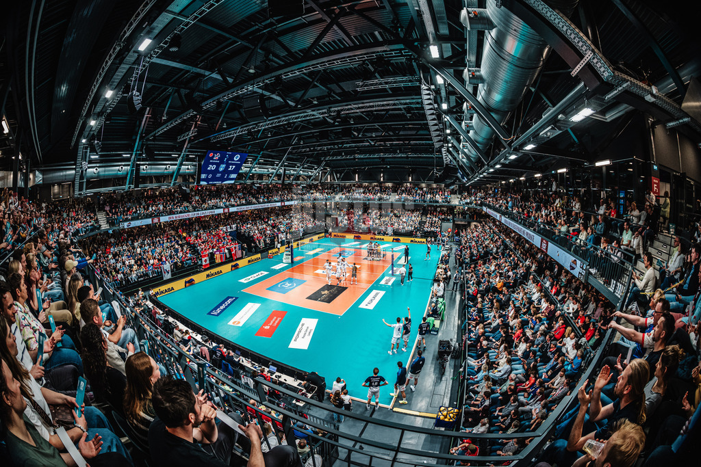 Volleyball | Herren | Saison 2024/2025 | 1. Volleyball Bundesliga Männer | Halbfinale | SVG Lüneburg vs. VfB Friedrichshafen | 05.04.2025 | 3200 Zuschauer in der vollen LKH-Arena Stadion Totale