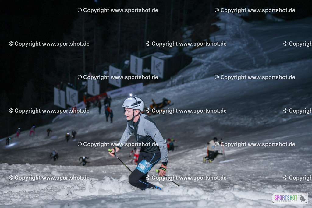 007A8568 | Rund um das Thema Sport-Event-Fotografie & individuelle Teilnehmerfotos. Jeder Teilnehmer wird fotografiert.