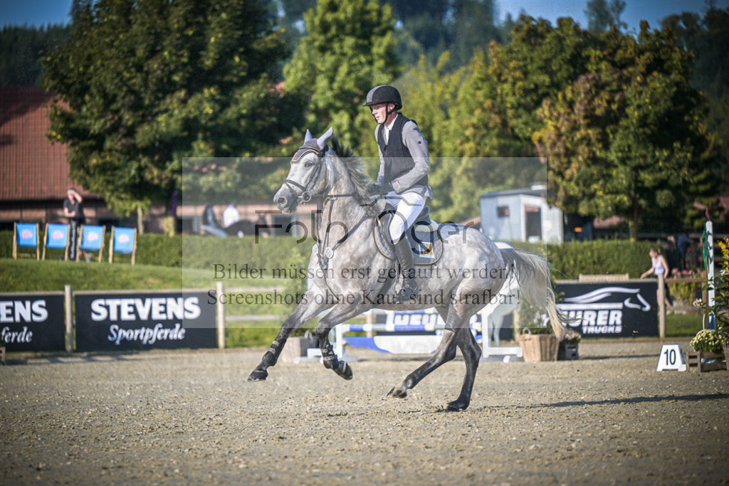 DOS_1009 | Entdecke hochwertige Reitturnierfotos von Foto Oger. Professionell, emotional und authentisch – jetzt Lieblingsmomente im Shop bestellen.Deutschlandweite Turnierfotografie. - Realisiert mit Pictrs.com
