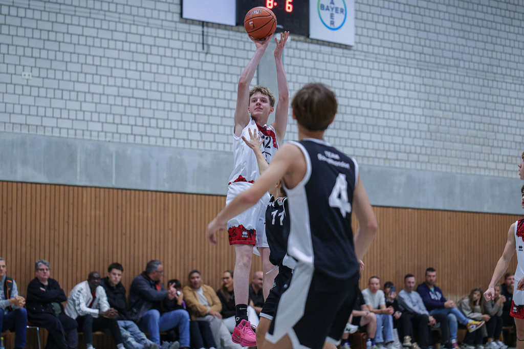 JBBL BAYER GIANTS vs Team BonnKöln RAG-44 | Fotos von Basketballspielen aus dem Raum NRW fotografiert von Gero Mueller-Laschet und Daniel Schaefer - Realisiert mit Pictrs.com