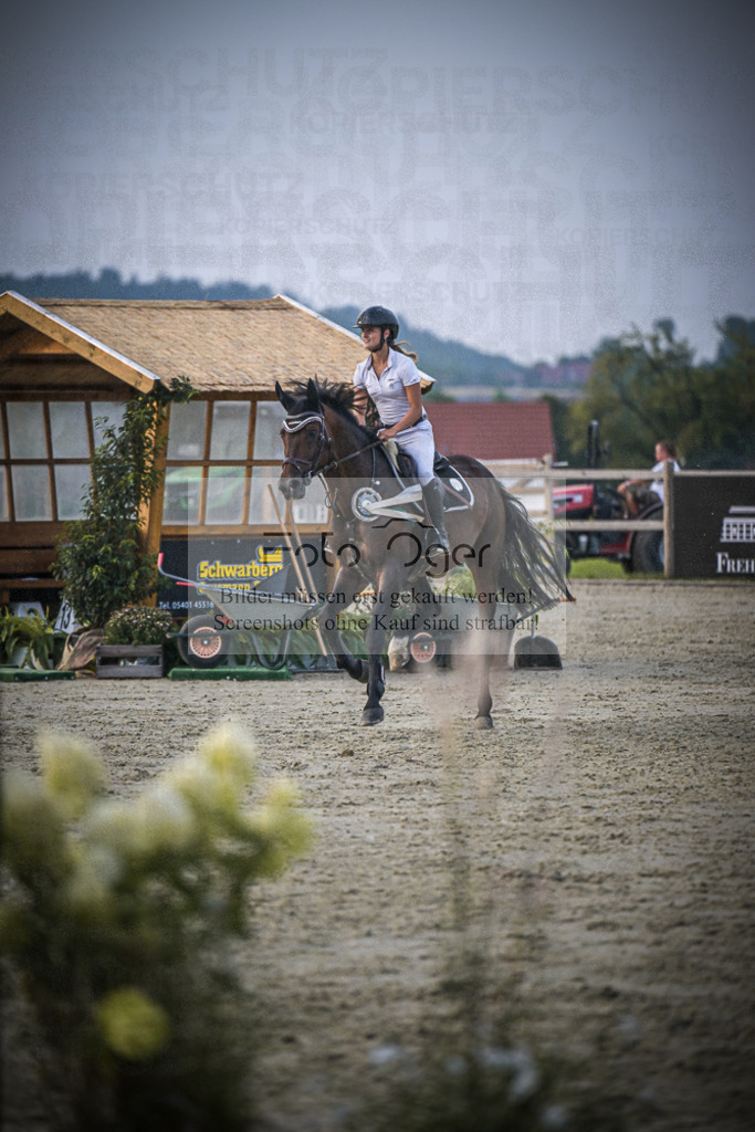 DOS_0044 | Entdecke hochwertige Reitturnierfotos von Foto Oger. Professionell, emotional und authentisch – jetzt Lieblingsmomente im Shop bestellen.Deutschlandweite Turnierfotografie. - Realisiert mit Pictrs.com