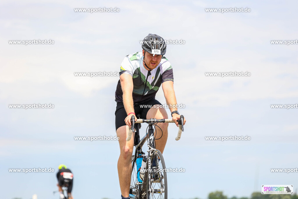 BR8A7667 | Stadttriathlon Erding 2025. #yourpictrs #sportshot_your_pictrs @Sportshotphotography #stadttriathlonerding Copyright: www.sportshot.de