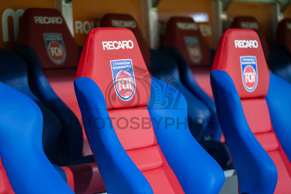 1. FC Heidenheim vs. VfB Stuttgart, Fussball, 1. Bundesliga, 23. Spieltag, Saison 2025/2026, 22.02.2026 | Auswechselbank,1. FC Heidenheim vs. VfB Stuttgart, Fussball, 1. Bundesliga, 23. Spieltag, Saison 2025/2026, 22.02.2026Foto: photosbyphips/Philip Ziegler
