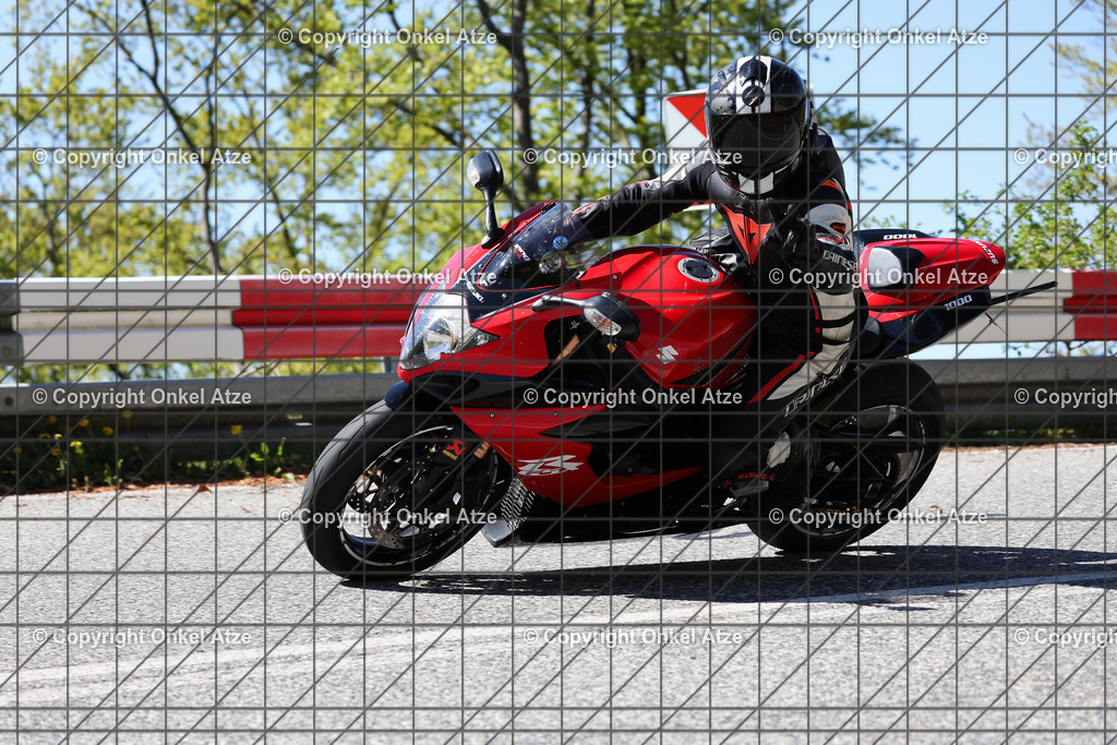 IMG_7686 | Fotograf am Kyffhäuser. Onkel Atze. Kyffhäuser Rennstrecke. Café36. Motorsportfotografie. - Realisiert mit Pictrs.com