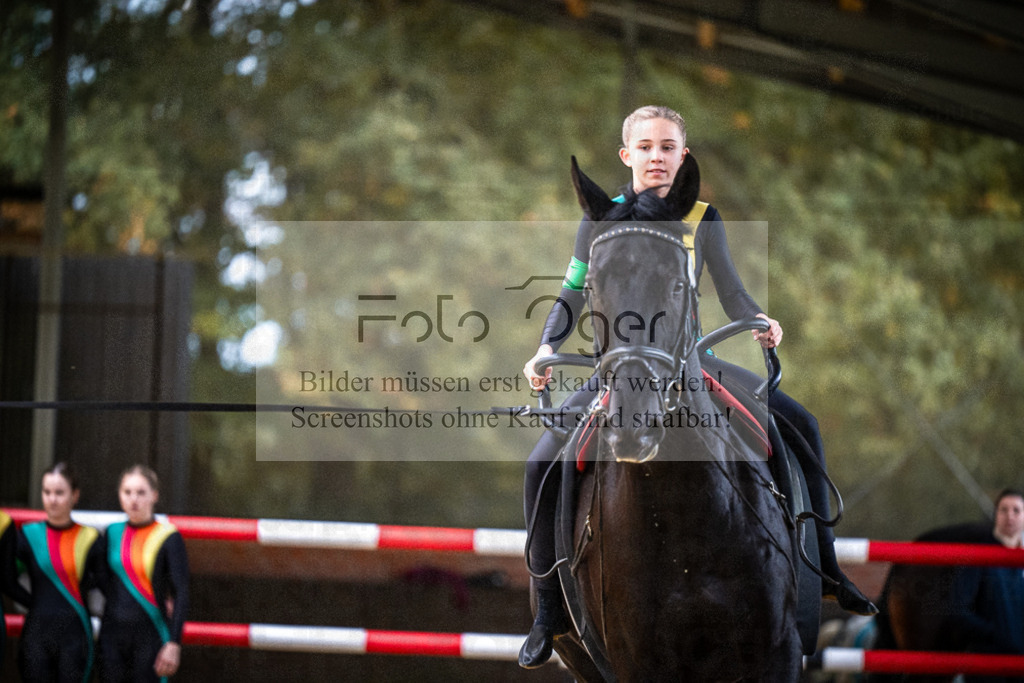 DOS_0142 | Entdecke hochwertige Reitturnierfotos von Foto Oger. Professionell, emotional und authentisch – jetzt Lieblingsmomente im Shop bestellen.Deutschlandweite Turnierfotografie. - Realisiert mit Pictrs.com