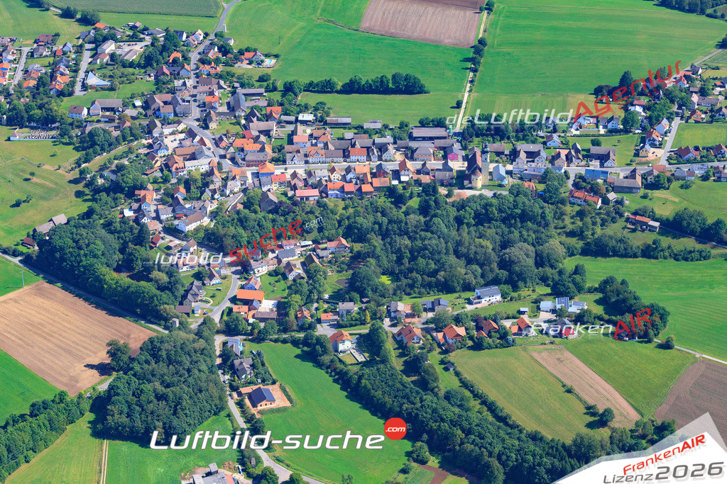 Die Luftaufnahme der Stadt Kohlberg wurde 2017 vom Flugzeug heraus erstellt ( keine Drohne )- hohe Auflösung für beste Qualität