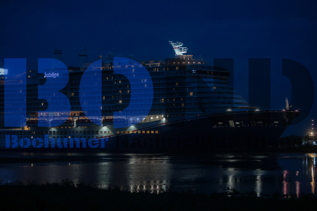  30.10.2023 - 
 | Sebastian Sendlak / Bochumer Nachrichtendienst (BOND) - Ueberfuehrung Carnival Jubilee - Meyer Werft Papenburg - Realisiert mit Pictrs.com