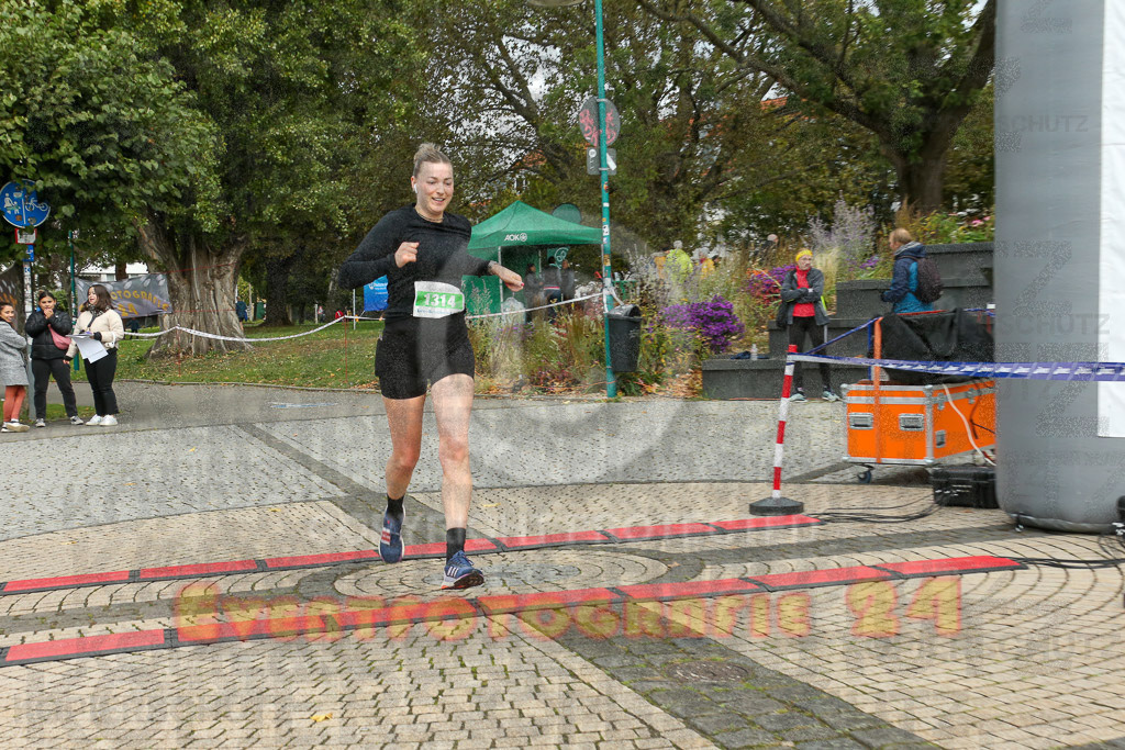 231015_1138_EX1_4303 | Sportfotografie im Rhein-Sieg Kreis, Köln, Bonn, NRW, Rheinland Pfalz, Hessen, etc. Unser Tätigkeitsfeld umfasst den Laufsport vom Volkslauf über den Marathon, Duathlon, Triathon bis zum Ultralauf wie Kölnpfad Ultra oder Schindertrail.