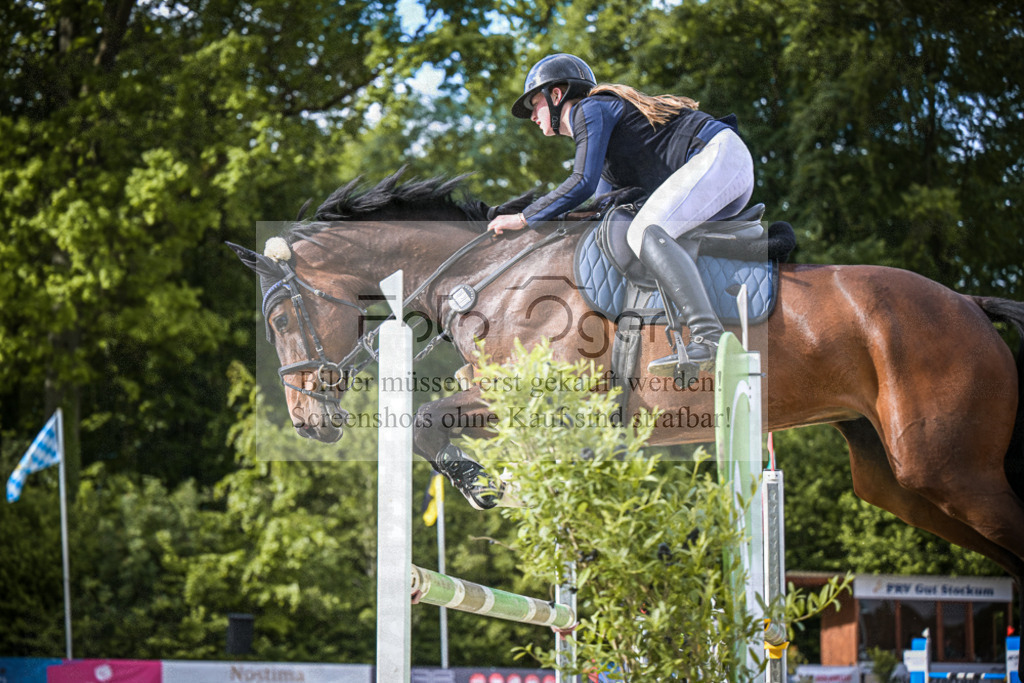 DOS_1816 | Entdecke hochwertige Reitturnierfotos von Foto Oger. Professionell, emotional und authentisch – jetzt Lieblingsmomente im Shop bestellen.Deutschlandweite Turnierfotografie. - Realisiert mit Pictrs.com