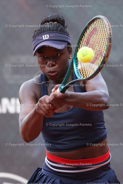 2024.07.20TennisFinaleDa_1434 Kopie | Darmstadt am 21. Juli 2024 xJFAx  48. Internationalen Damen-Tennisturnier des TCB 2000 Darmstadt Finale Angela FITA BOLUDA (ESP) vs Victoria MBOKO (CAN) Bild: v. li. - Realisiert mit Pictrs.com