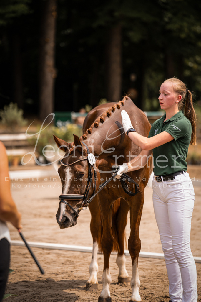 3.Fr00145 | Leoni Ertmer Photography - Realisiert mit Pictrs.com