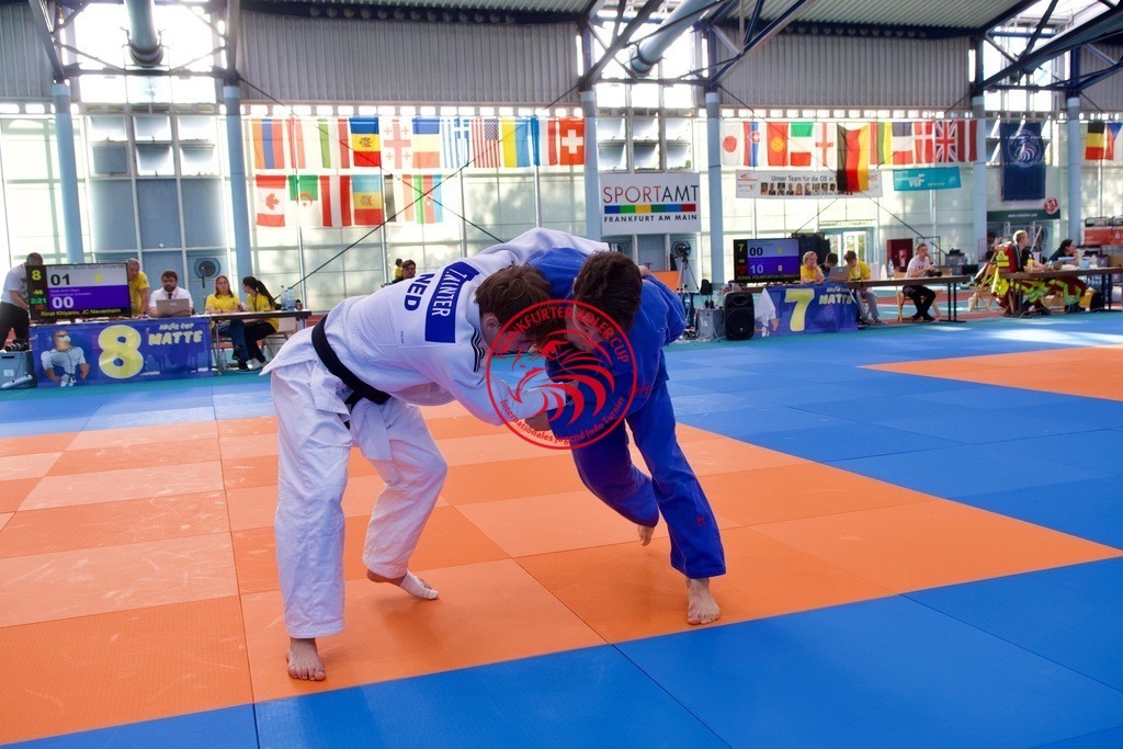 RAS_8411 | Fotos vom Adler Cup - Pictures from Adler Cup

Hier findet Ihr alle Eindrücke und großen Momente der Adler Cup Wochenenden. Here you will find all impressions and great moments of the Adler Cup weekends. - Realisiert mit Pictrs.com