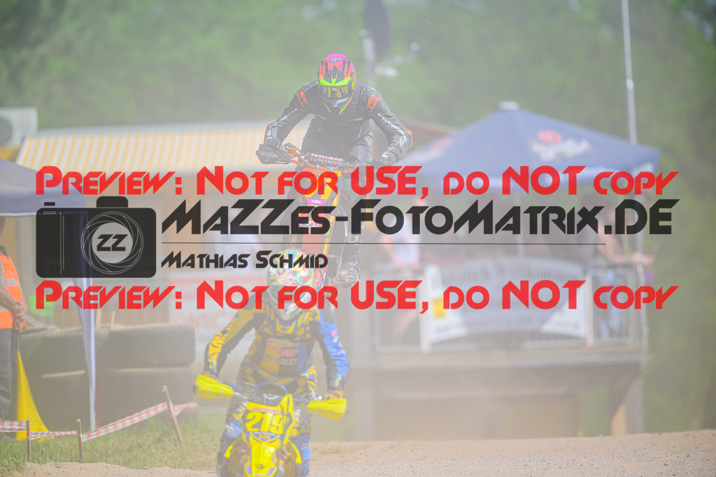 MaZZes_FotoMatrix_240512_6007705_0508 | S2