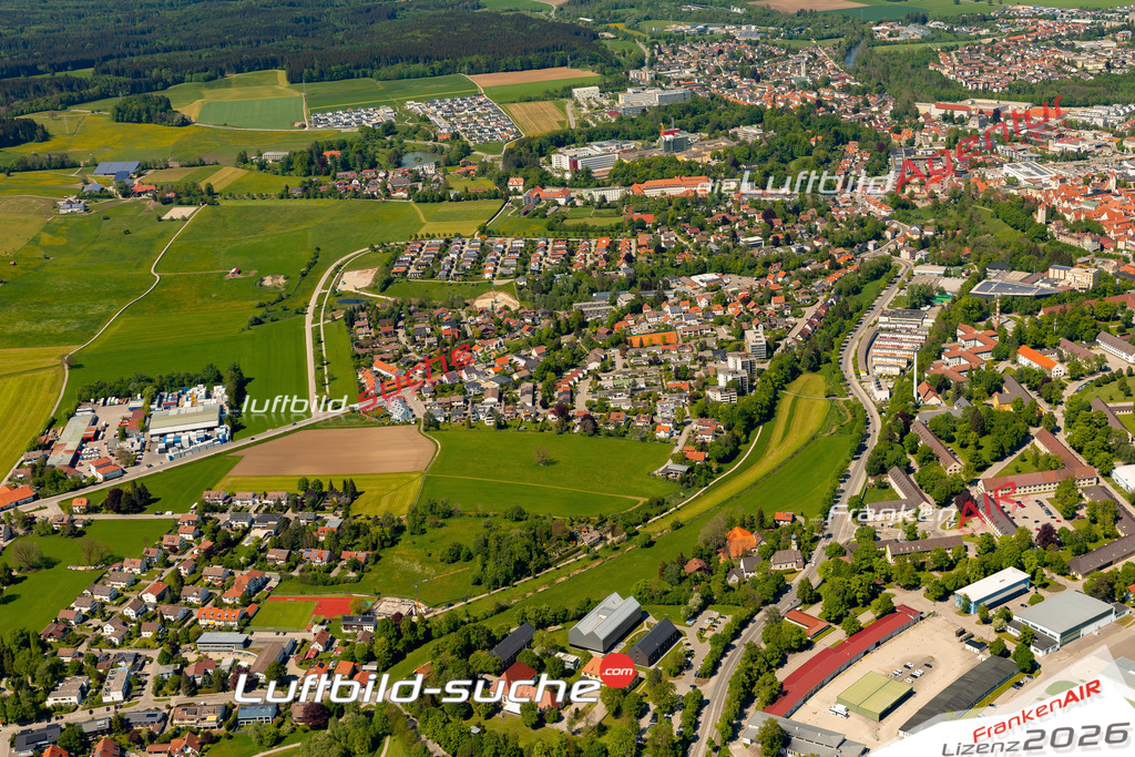 Das Luftbild zeigt :  Kaufbeuren - Die Luftaufnahme wurde 2024 vom UL-Flugzeug aus erstellt ( keine Drohne ) - Hochauflösende Luftaufnahme - Für grossformatige Ausdrucke geeignet. Die Geschenkidee !Mit Lizenz und Bildrechte bestellbar
