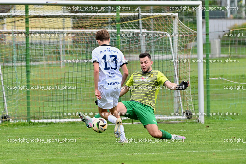 SV Arnoldstein vs. ATUS Velden | #13 Jonas Jochum ATUS Velden, #1 Moritz Zimmermann SV Arnoldstein, SV Arnoldstein vs. ATUS Velden, SV Arnoldstein vs. ATUS Velden am 16.09.2025 in Arnoldstein (Waldparkstadion Arnoldstein), Austria, (Photo by Bernd Stefan)