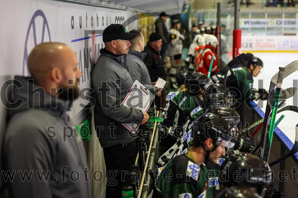 2022-12-23_027_TSV_Erding_gegen_EA_Schongau | Erding, Deutschland, 23.12.2022:
Eishockey, Bayernliga 2022 / 2023, 22. Spieltag, TSV Erding gegen EA Schongau, Endergebnis: 

Foto: Christian Riedel / fotografie-riedel.net