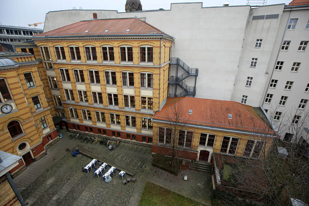 Foto: Leipzig - Volkshochschule | Das Team hinter BILDLEXIKON LEIPZIG bündelt historische wie aktuelle Informationen über die Stadt Leipzig in Text und Bild auf einer Plattform und stellt diese der interessierten Öffentlichkeit zur Verfügung.