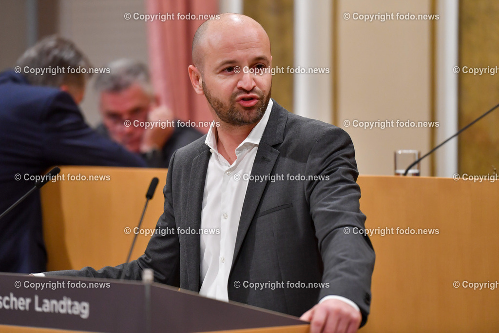 Landhaus Linz_ Promenade_ Landtagssitzung_ Budgetlandtag 2022_ 05.12.2022-28 | 05.12.2022, Landhaus Linz AUT, Promenade, Landtagssitzung, Budgetlandtag, im Bild Severin Mayr (Die Gruenen, Klubobmann)