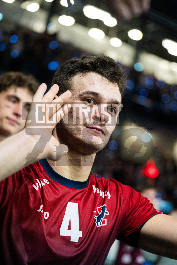 Volleyball I Herren I Saison 2025/2026 I Volleyball Bundesliga I 4. Spieltag I SVG Lüneburg - Energiequelle Netzhoppers KW | Christopher Byam (4, SVG Lüneburg) - Realisiert mit Pictrs.com