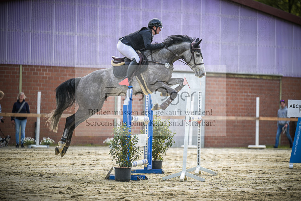 DOS_1889 | Entdecke hochwertige Reitturnierfotos von Foto Oger. Professionell, emotional und authentisch – jetzt Lieblingsmomente im Shop bestellen.Deutschlandweite Turnierfotografie. - Realisiert mit Pictrs.com