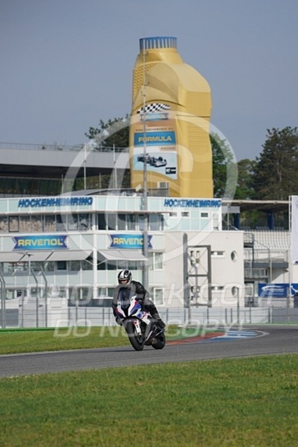 2022_05_10_PBK_31031 | Sportfotografie; SlowMotion; Video; Rennstrecke; Hafeneger; Speer; Racing; RSE; BMW; CBO; Trackday; Motorsportarena; Hockenheimring; Brno; Most; Barcelona; Valencia