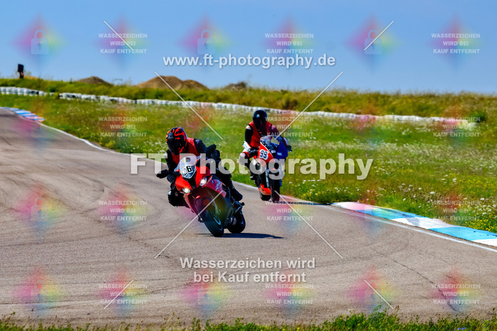 026-3857 | Hier findet Ihr Bilder von Touristenfahrten auf der Nürburgring Nordschleife oder von anderen Veranstaltungen die ich besucht habe. Viel Spass beim Durch Schauen 