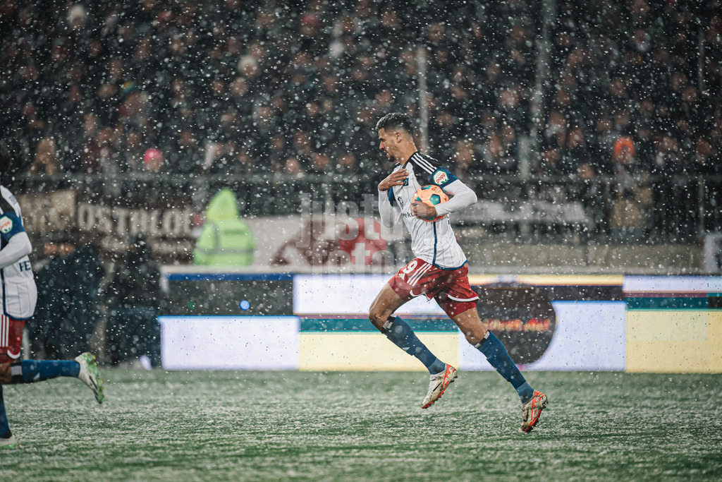 Fußball | Männer | Saison 2023/2024 | 2. Fußball-Bundesliga | 15. Spieltag | FC St. Pauli vs. Hamburger SV | 01.12.2023 | Robert Glatzel (#9, HSV) nach seinem Tor